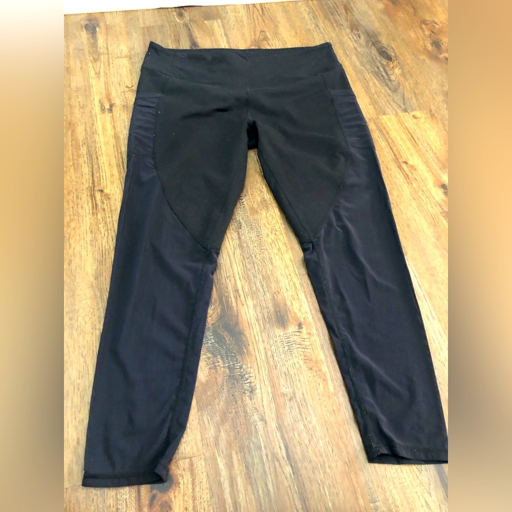 Black mesh fabletics leggings